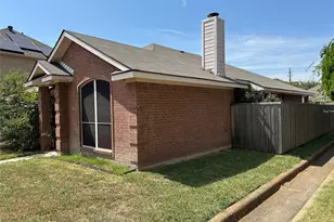 1811 Stewart St, Cedar Hill, TX 75104 - Photo 3