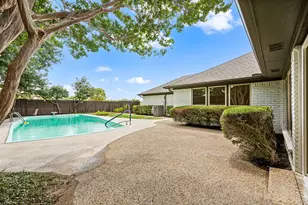 6728 St Anne St, Dallas, TX 75248 - Photo 23
