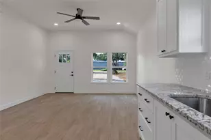 811 SW 28th St, Mineral Wells, TX 76067 - Photo 11