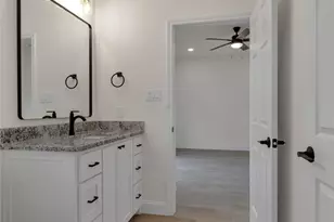 811 SW 28th St, Mineral Wells, TX 76067 - Photo 23