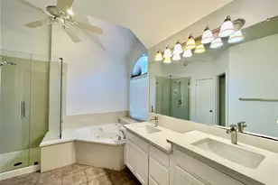 11002 Tree Shadow Ln, Frisco, TX 75035 - Photo 11