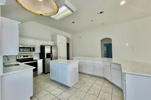 11002 Tree Shadow Ln, Frisco, TX 75035 - Photo 5
