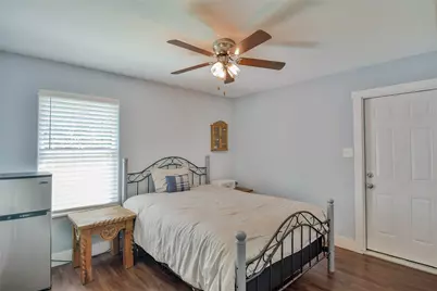 903 Comanche Cove Drive, Granbury, TX 76048 - Photo 11