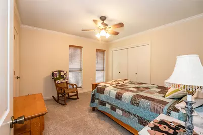 517 E Locust Street, Nocona, TX 76255 - Photo 15
