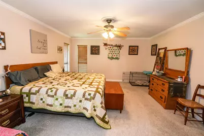 517 E Locust Street, Nocona, TX 76255 - Photo 11