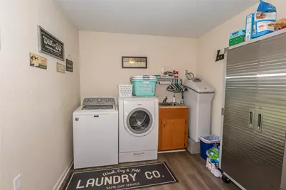 517 E Locust Street, Nocona, TX 76255 - Photo 23