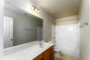 5946 Harbor Glen Dr, Dallas, TX 75249 - Photo 17