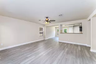 5946 Harbor Glen Dr, Dallas, TX 75249 - Photo 5