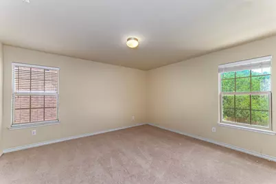 5946 Harbor Glen Drive, Dallas, TX 75249 - Photo 17