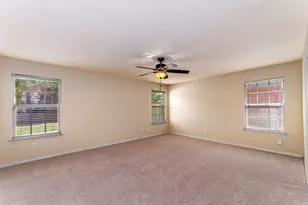 5946 Harbor Glen Dr, Dallas, TX 75249 - Photo 11