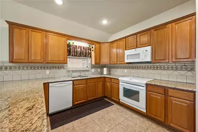1104 Starling Court, Burleson, TX 76028 - Photo 13