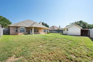 1104 Starling Ct, Burleson, TX 76028 - Photo 23