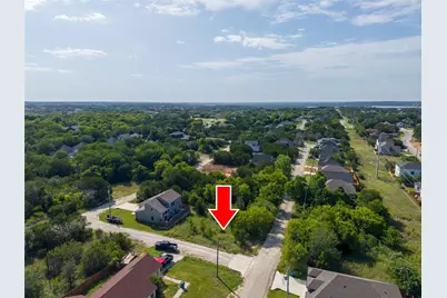 5836 Black Pine Circle, Granbury, TX 76048 - Photo 3
