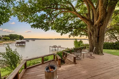 211 Lake Front Drive, Mabank, TX 75156 - Photo 1