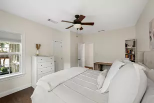 5223 Denton Dr, Dallas, TX 75235 - Photo 29