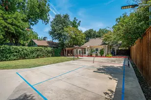 5223 Denton Dr, Dallas, TX 75235 - Photo 35