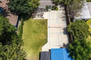 5223 Denton Dr, Dallas, TX 75235 - Photo 39