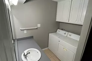 404 Jordan Ln, Arlington, TX 76012 - Photo 11