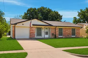 331 S 1st St, Wylie, TX 75098 - Photo 1