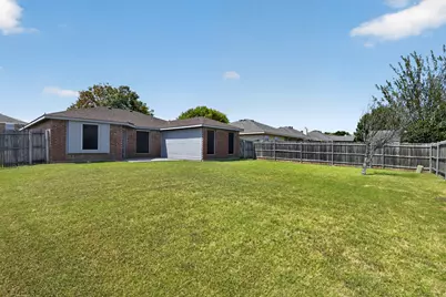419 Murphy Road, Burleson, TX 76028 - Photo 13