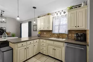 1701 Oakmeadow Dr, Decatur, TX 76234 - Photo 9