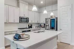 2837 Troutt Dr, Carrollton, TX 75010 - Photo 11