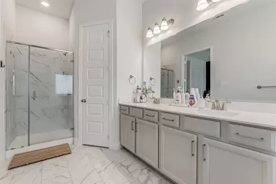 2837 Troutt Drive, Carrollton, TX 75010 - Photo 17