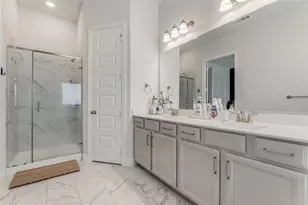 2837 Troutt Dr, Carrollton, TX 75010 - Photo 17
