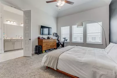 2837 Troutt Drive, Carrollton, TX 75010 - Photo 15