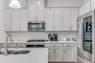 2837 Troutt Dr, Carrollton, TX 75010 - Photo 11