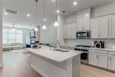 2837 Troutt Drive, Carrollton, TX 75010 - Photo 9
