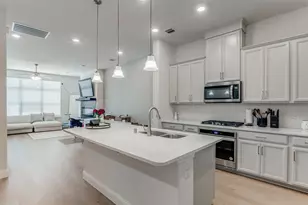 2837 Troutt Dr, Carrollton, TX 75010 - Photo 9