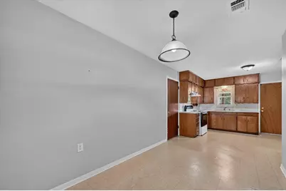 108 S Lakeview Drive, Lake Dallas, TX 75065 - Photo 11