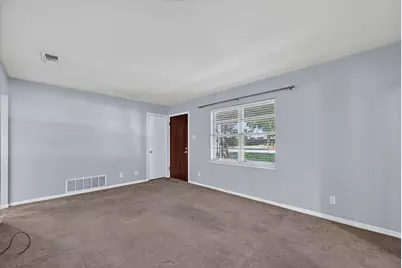 108 S Lakeview Drive, Lake Dallas, TX 75065 - Photo 9
