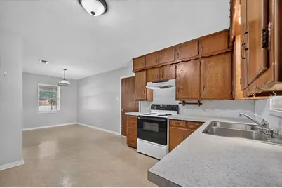 108 S Lakeview Drive, Lake Dallas, TX 75065 - Photo 15