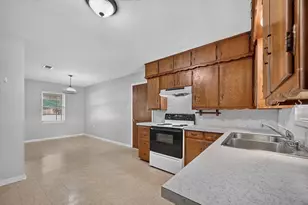 108 S Lakeview Dr, Lake Dallas, TX 75065 - Photo 15