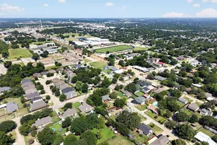 108 S Lakeview Dr, Lake Dallas, TX 75065 - Photo 35