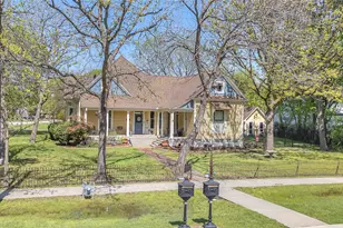 408 S Center St, Forney, TX 75126 - Photo 29