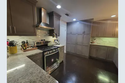 8530 Capri Drive, Dallas, TX 75238 - Photo 7