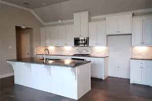 940 Parkside Dr, Argyle, TX 76226 - Photo 5