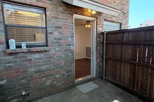 3078 W Sycamore Cir, Euless, TX 76040 - Photo 13