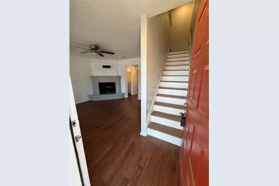 3078 W Sycamore Circle, Euless, TX 76040 - Photo 3