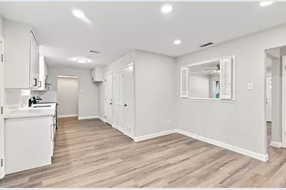 2730 Ridgewood Street, Irving, TX 75062 - Photo 9