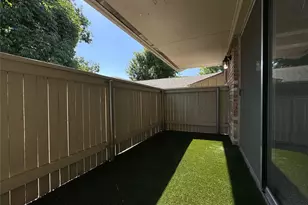 7832 Royal Ln, Dallas, TX 75230 - Photo 17