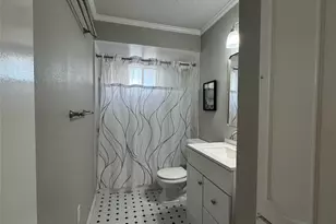 7832 Royal Ln, Dallas, TX 75230 - Photo 9
