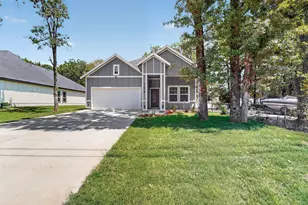 124 Lost Forest Rd, Gun Barrel City, TX 75156 - Photo 1