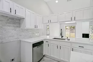 6633 N Park Dr, Watauga, TX 76148 - Photo 13