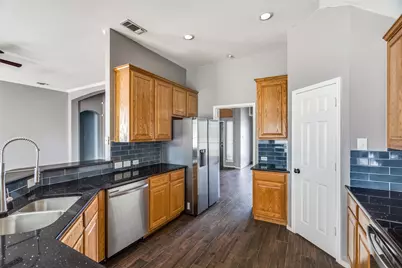 5012 Springflower Drive, Frisco, TX 75035 - Photo 9
