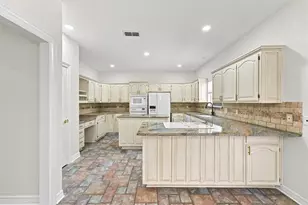 4 Amen Corner Ct, Mansfield, TX 76063 - Photo 5