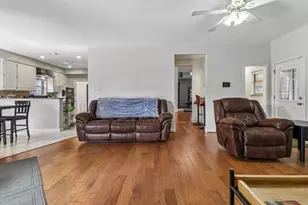 200 Sherwood Ct, Irving, TX 75061 - Photo 3